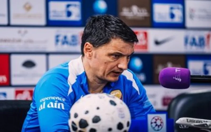 مواجهة قوية.. مدرب العين يعد بالتغلب على الغيابات لإحراز الفوز أمام كلباء